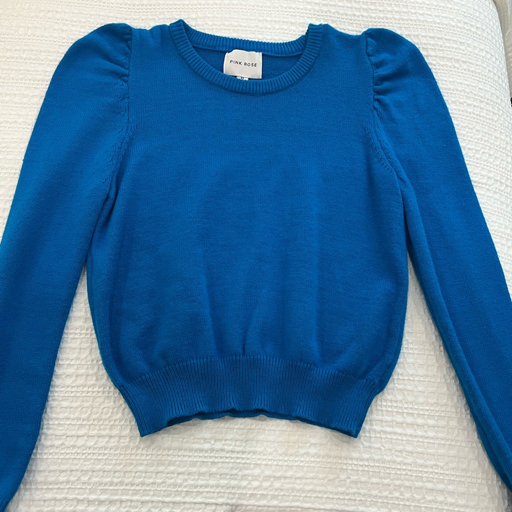 Women’s Pink Rose Poolside Blue Puff Sleeve Classy Sweater! Gorgeous and soft!